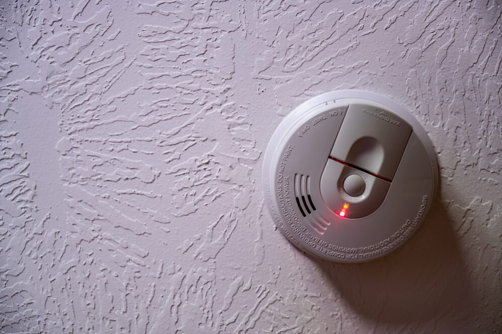 7-reasons-why-your-smoke-alarm-goes-off-randomly-ctr