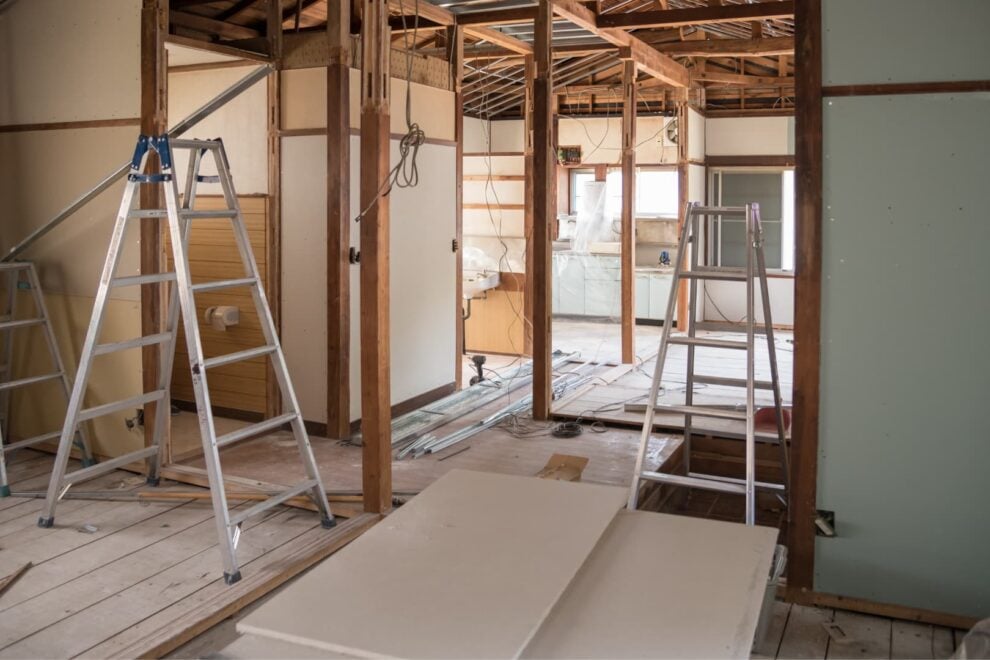 (Q3) What Happens During the Fire Damage Restoration Process_ (banner photo)